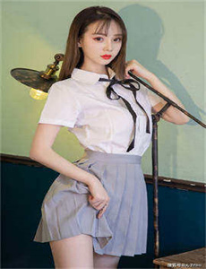 《来都来了免费观影-欧美三根一起进三P》